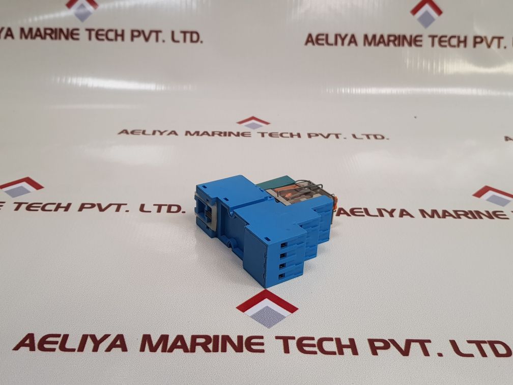 Finder 55.34.8.110.0040 Relay Coil With 94.04 Socket