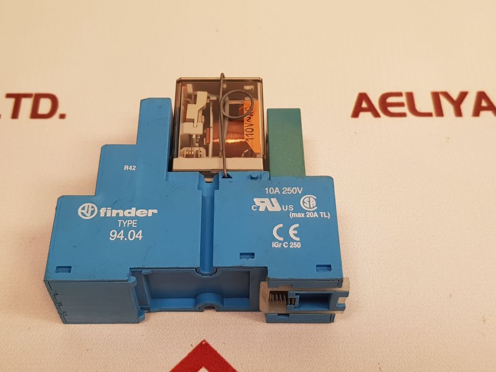 Finder 55.34.8.110.0040 Relay Coil With 94.04 Socket