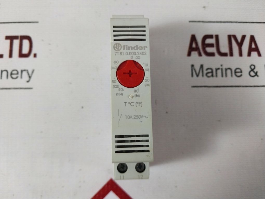 Finder 7T.81.0.000.2403 Industrial Thermostat Sensor