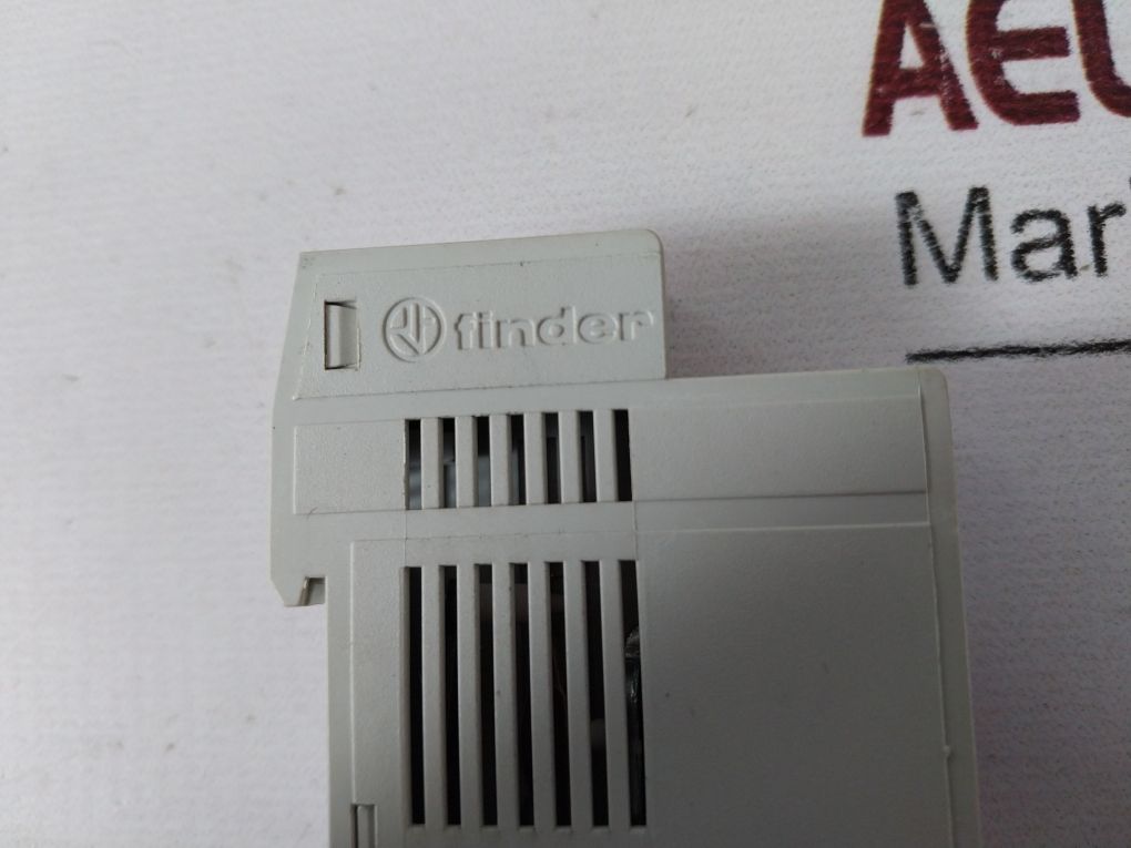 Finder 7T.81.0.000.2403 Industrial Thermostat Sensor