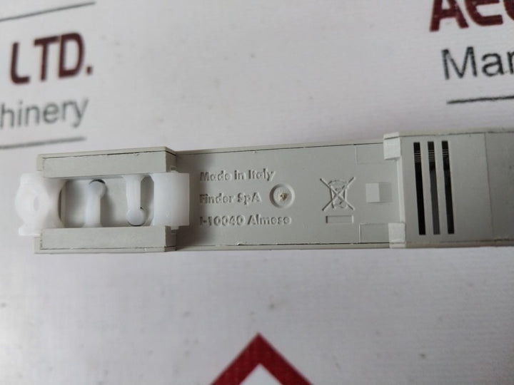 Finder 7T.81.0.000.2403 Industrial Thermostat Sensor