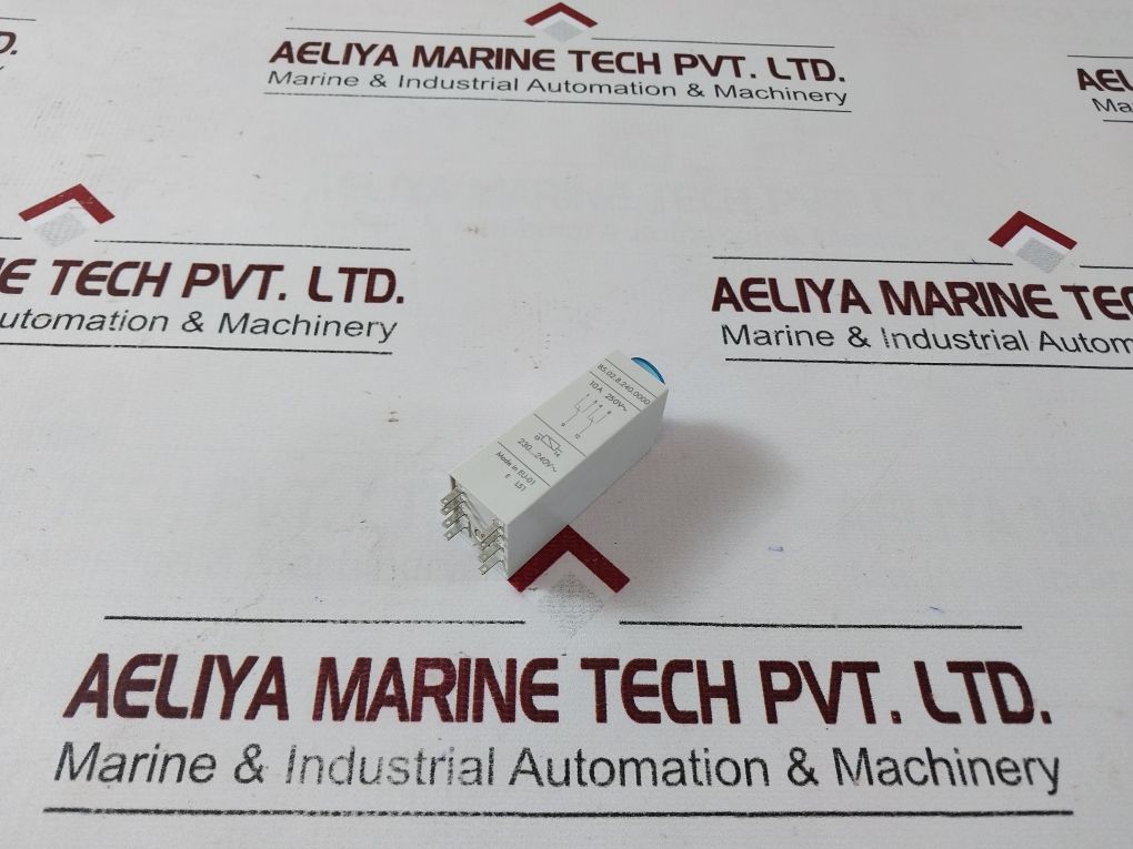 Finder 85.02.8.240.0000 Timer