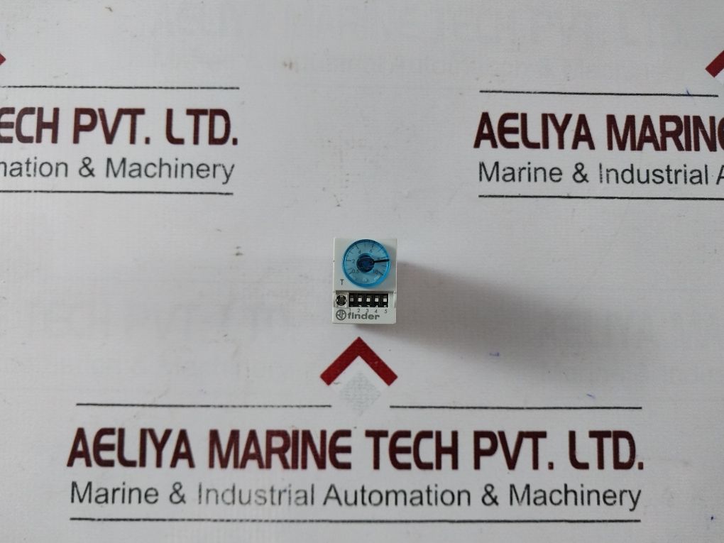 Finder 85.02.8.240.0000 Timer