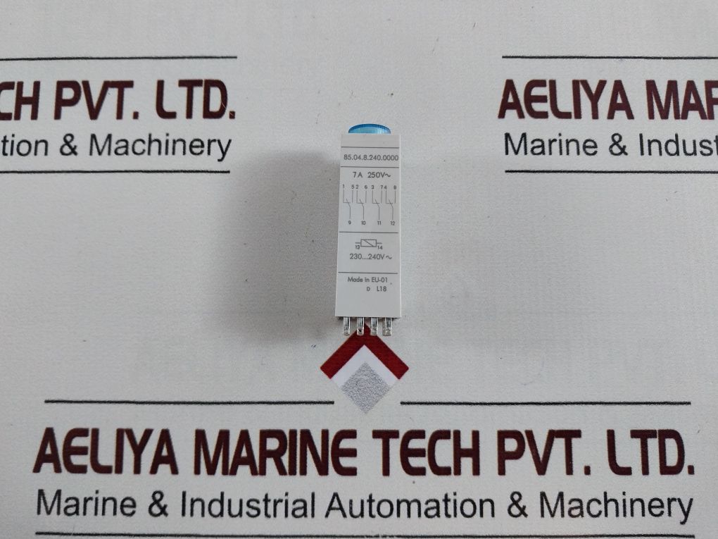 Finder 85.04.8.240.0000 Miniature Plug-in Timer