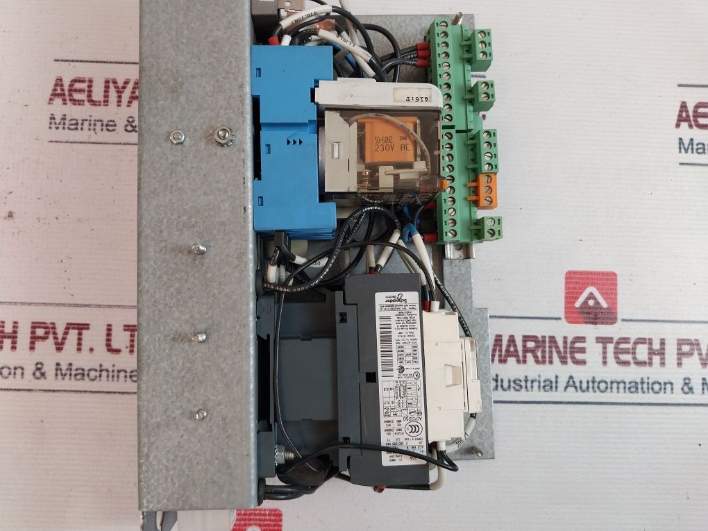 Finder 86.00.0.240.0000