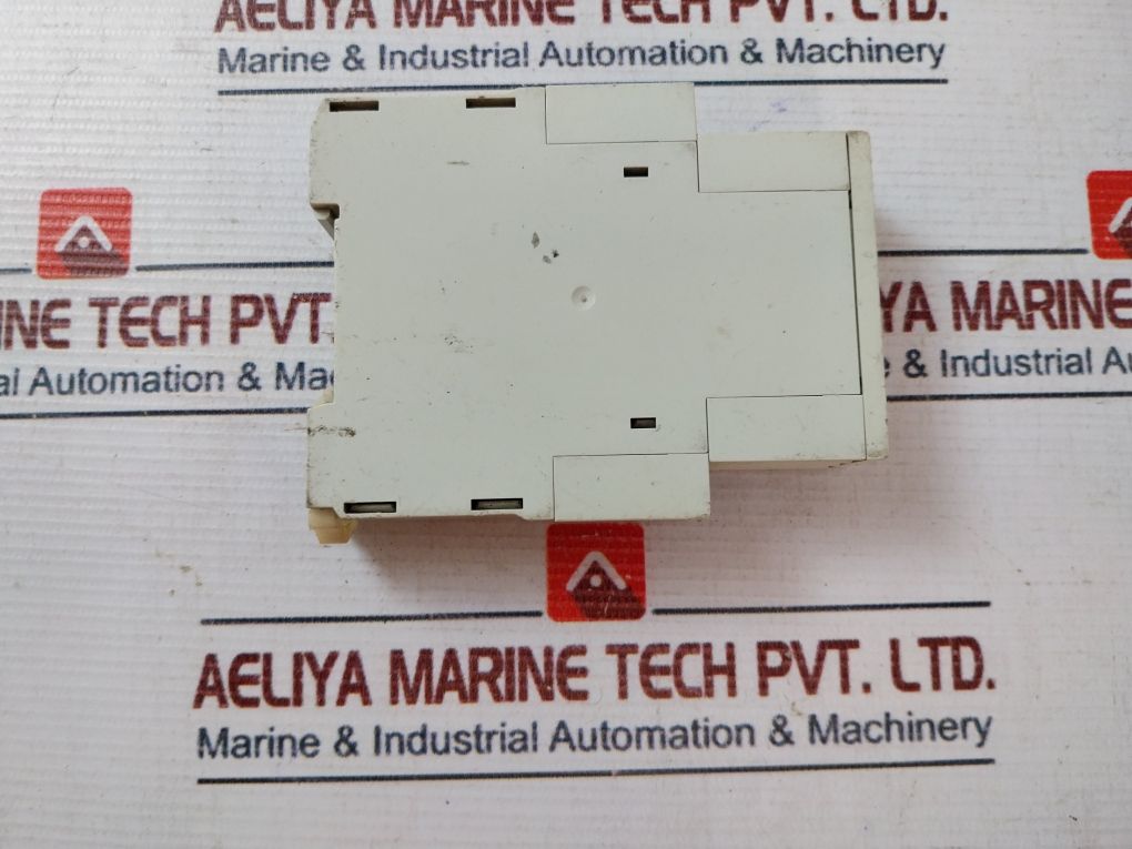 Finder 87.02 Multifunction Time Delay Relay 8702 0240 0000