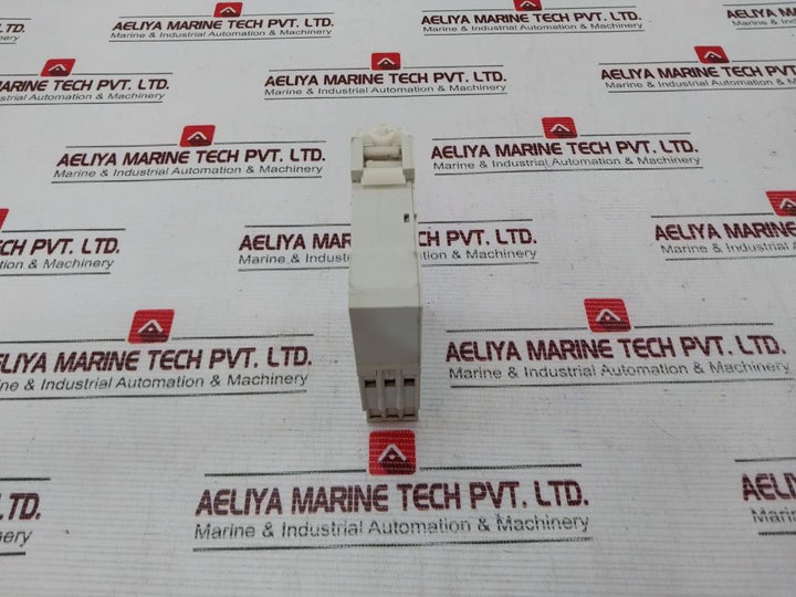 Finder 87.02 Time Delay Relay 24…240 Vac 3A