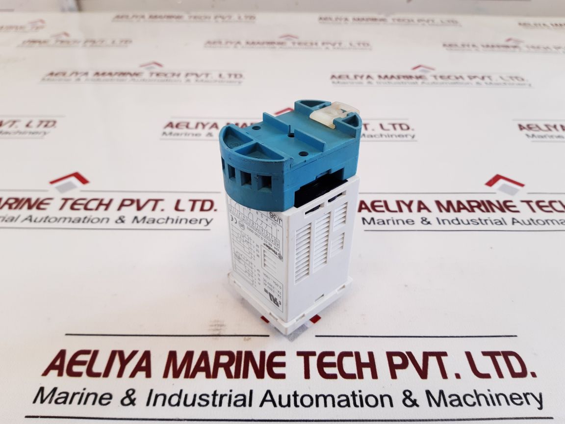 Finder 88.02.0.230.0002 Plug In Timer