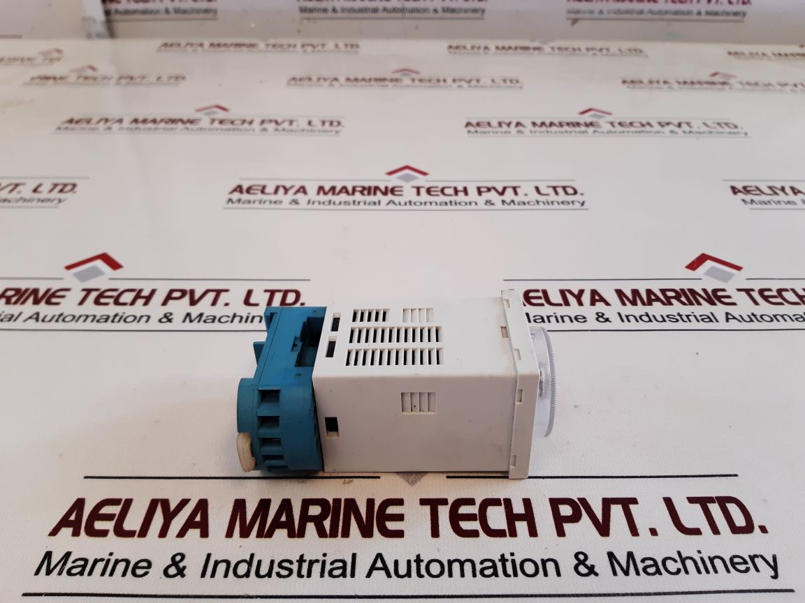 Finder 88.02.0.230.0002 Plug In Timer