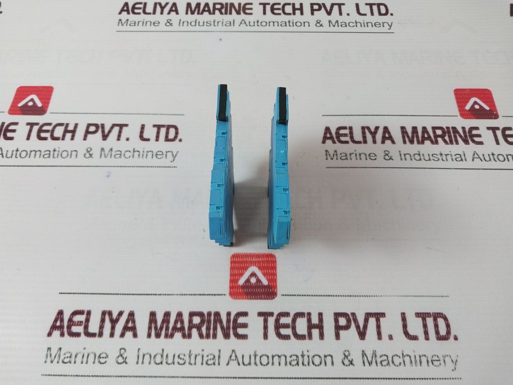 Finder 93.51.7.024 Relay Socket 34.51.7.024.0010 250V 6A