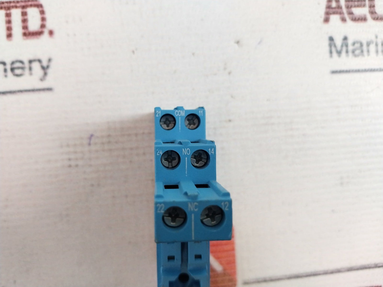 Finder 95.05 Relay Socket