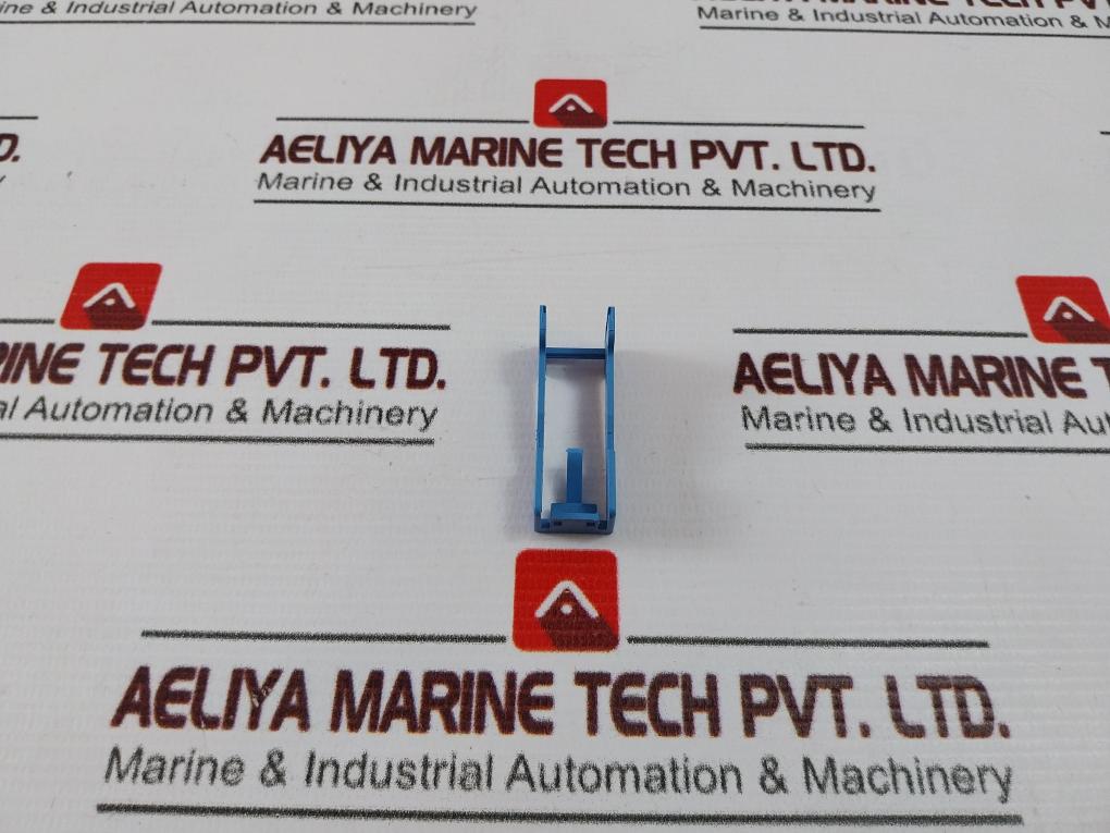 Finder 95.05 Relay Socket 10000125212, 10A 300V