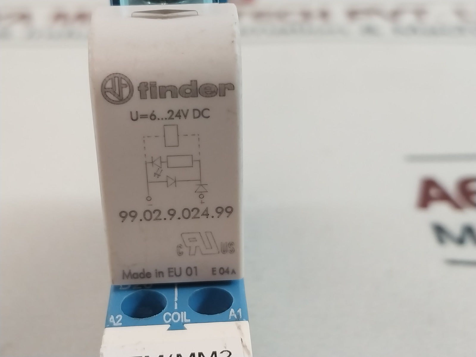 Finder 95.05 Relay With Socket 99.02.9.024.99