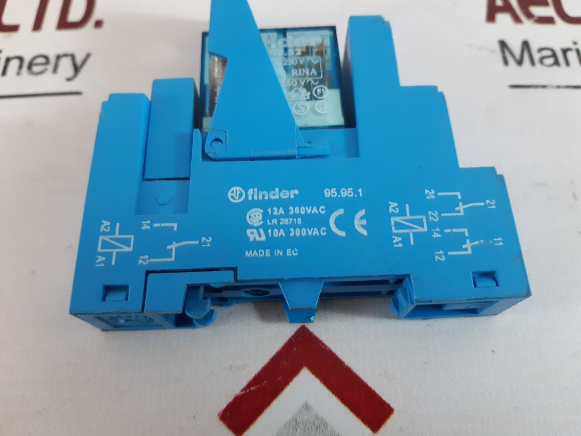 Finder 95.95.1 + 40.52 Relay Base