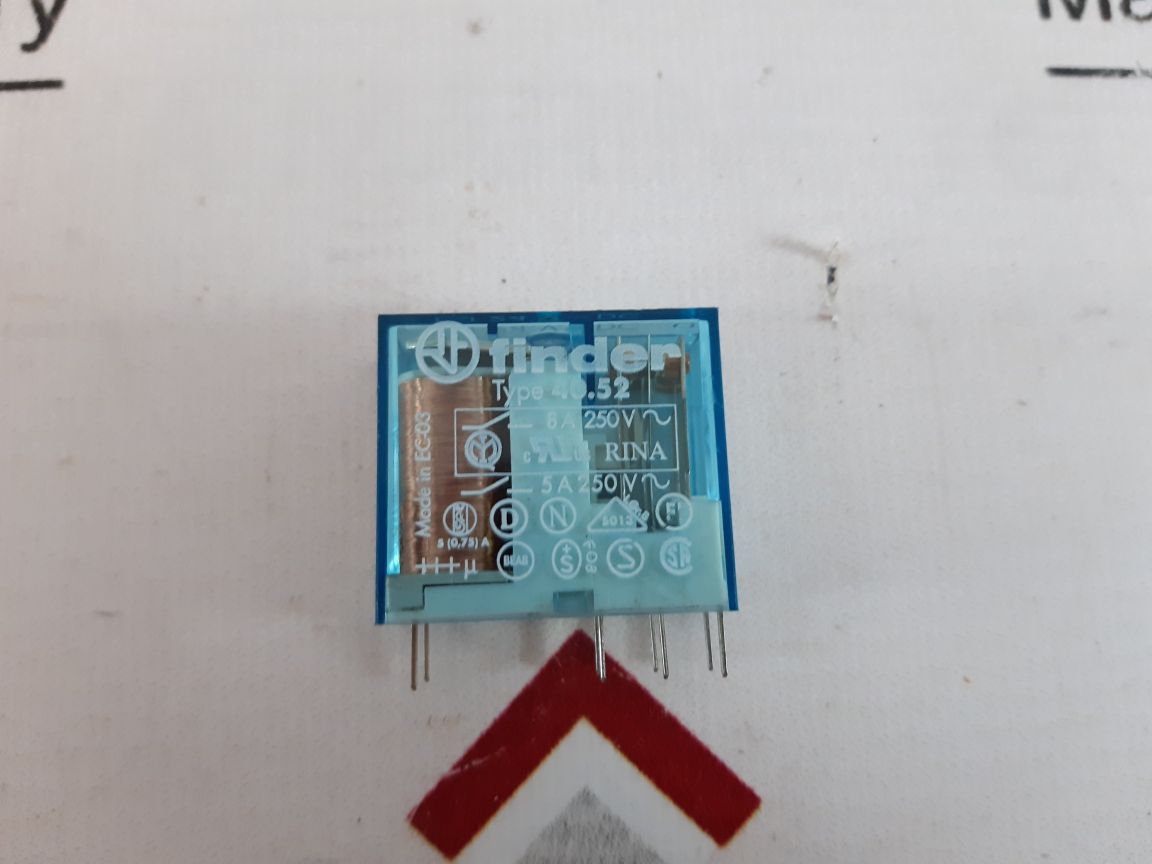 Finder 95.95.1 + 40.52 Relay Base