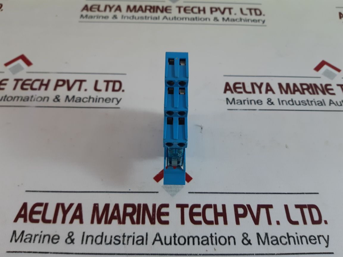 Finder 95.95.1 + 40.52 Relay Base