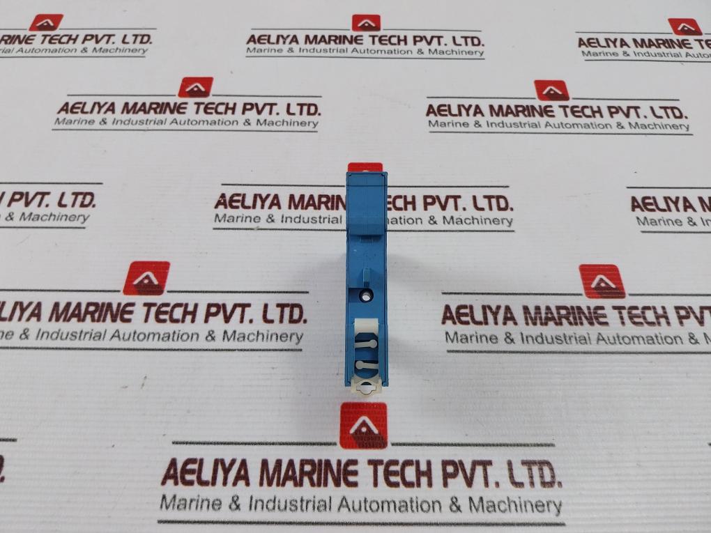 Finder 95.95.3 Relay Socket 12A 300Vac