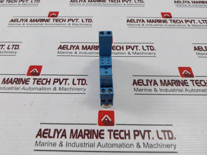 Finder 95.95.3 Relay Socket 6-28Vdc
