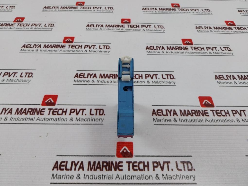 Finder 95.95.3 Relay With Socket 40.52 S, 8A 250V