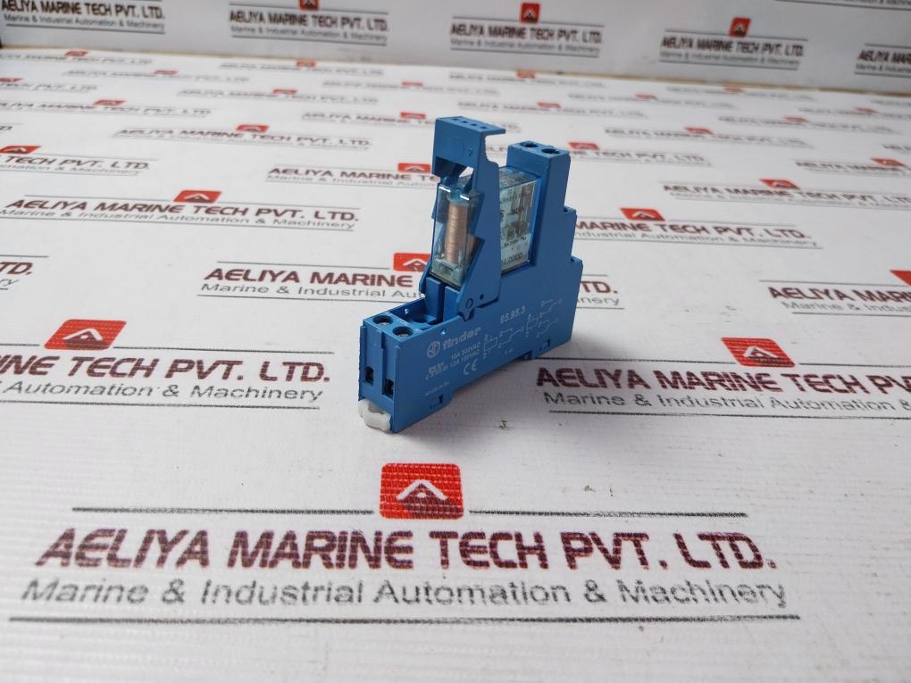 Finder 95.95.3 Relay With Socket Base 40.52.7.024.0000