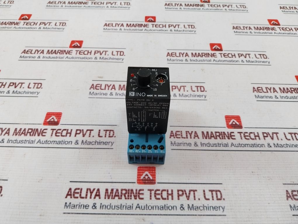 Finder Varitec Pktr-mu K Timer W/ Socket 90.73 5A 240Vac