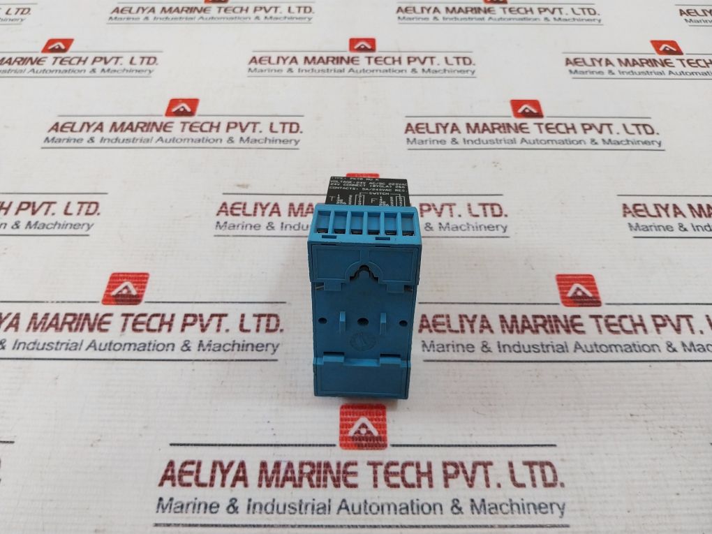 Finder Varitec Pktr-mu K Timer W/ Socket 90.73 5A 240Vac