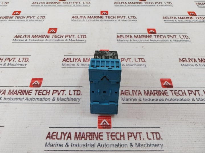 Finder Varitec Pktr-mu K Timer W/ Socket 90.73 5A 240Vac