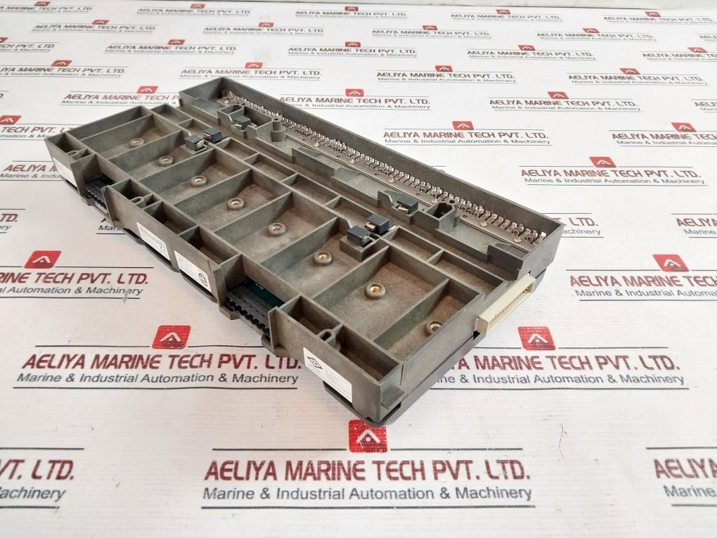 Fisher-rosemount 12P0818X072 8-wide Car W/Shield Field Circuit Power 