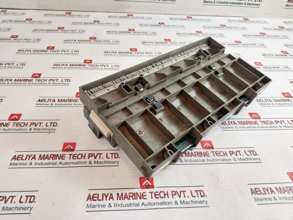 Fisher-rosemount Kj4001X1-be1 8-wide Car W/Shield Field Circuit Power 12P0818X07