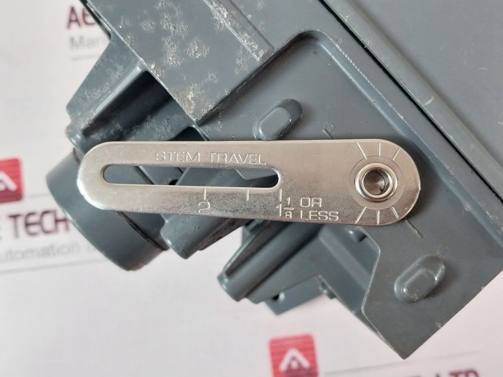 Fisher Pneumatic Valve Positioner 0-2 Bar 0-30 Psi