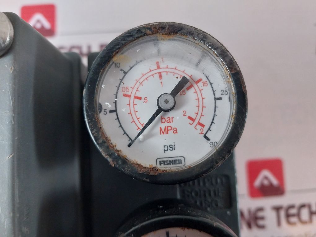 Fisher Pneumatic Valve Positioner 0-2 Bar 0-30 Psi