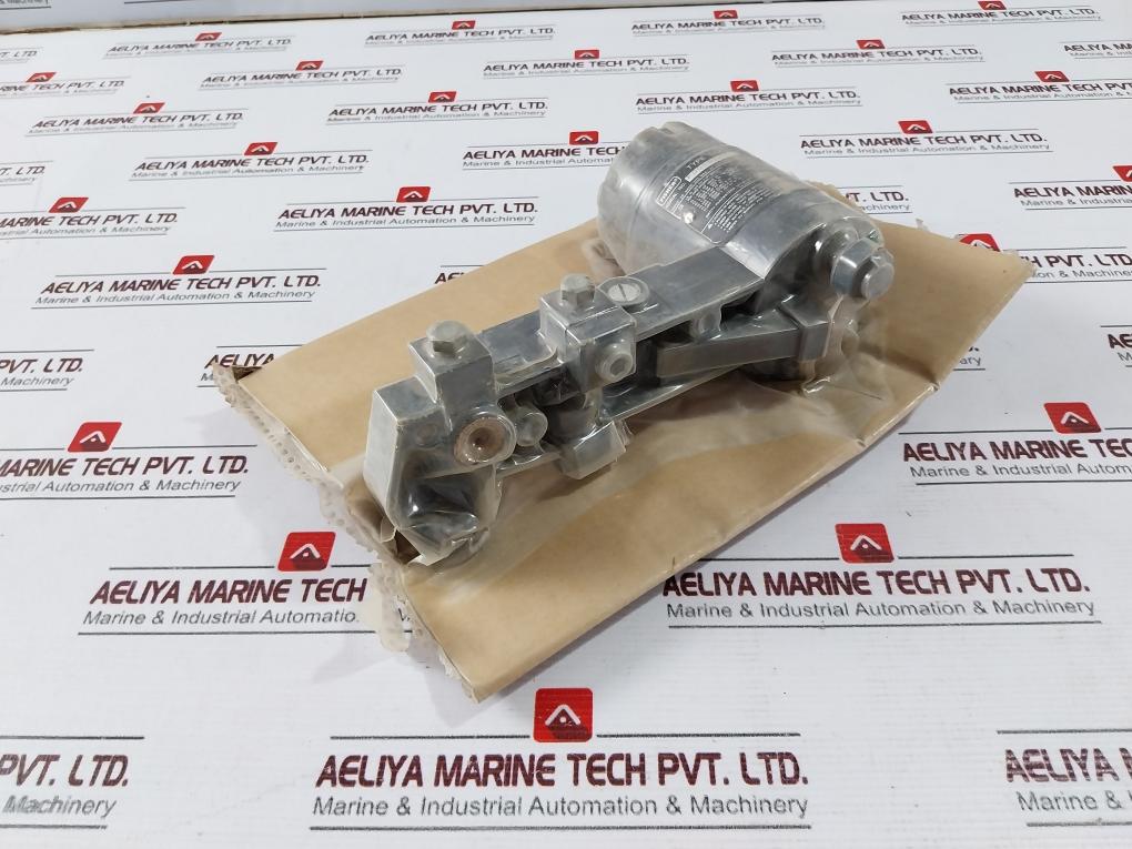 Fisher 582I Electro-pneumatic Converter