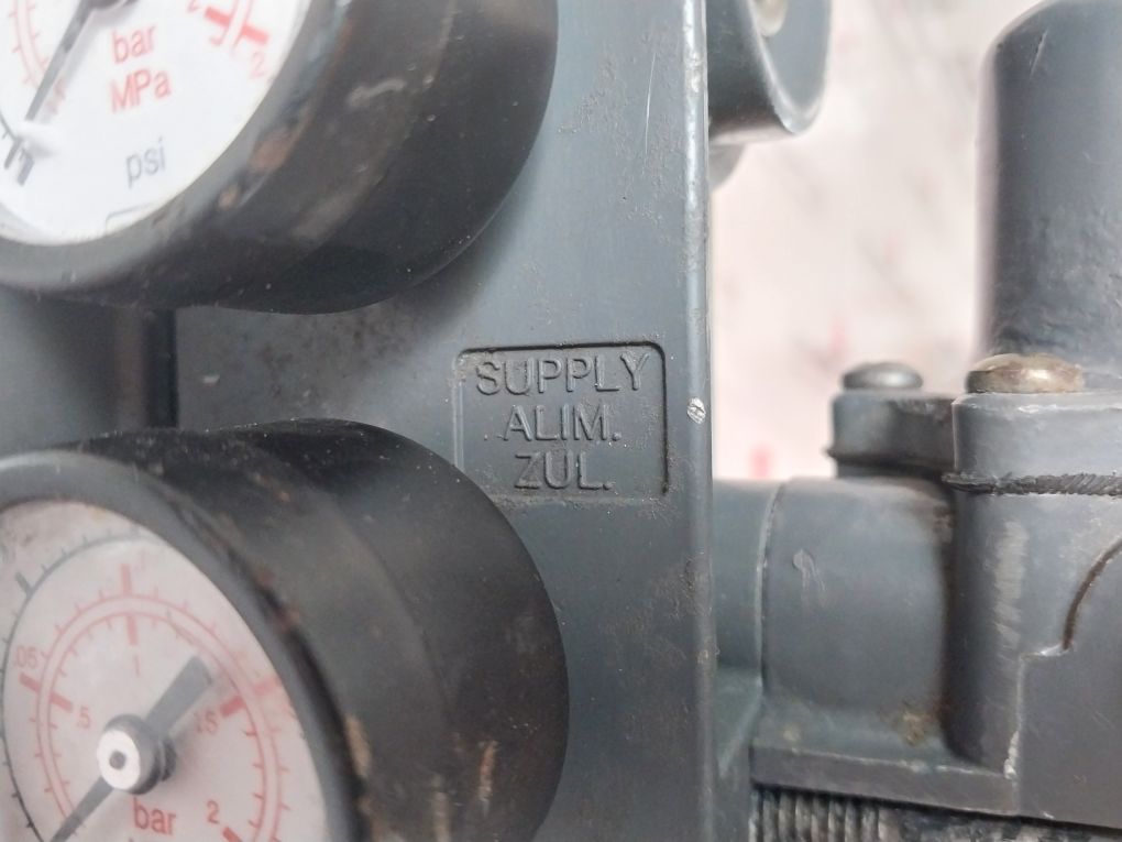 Fisher Control 67Cfr-600 Pressure Regulator 250 Psi