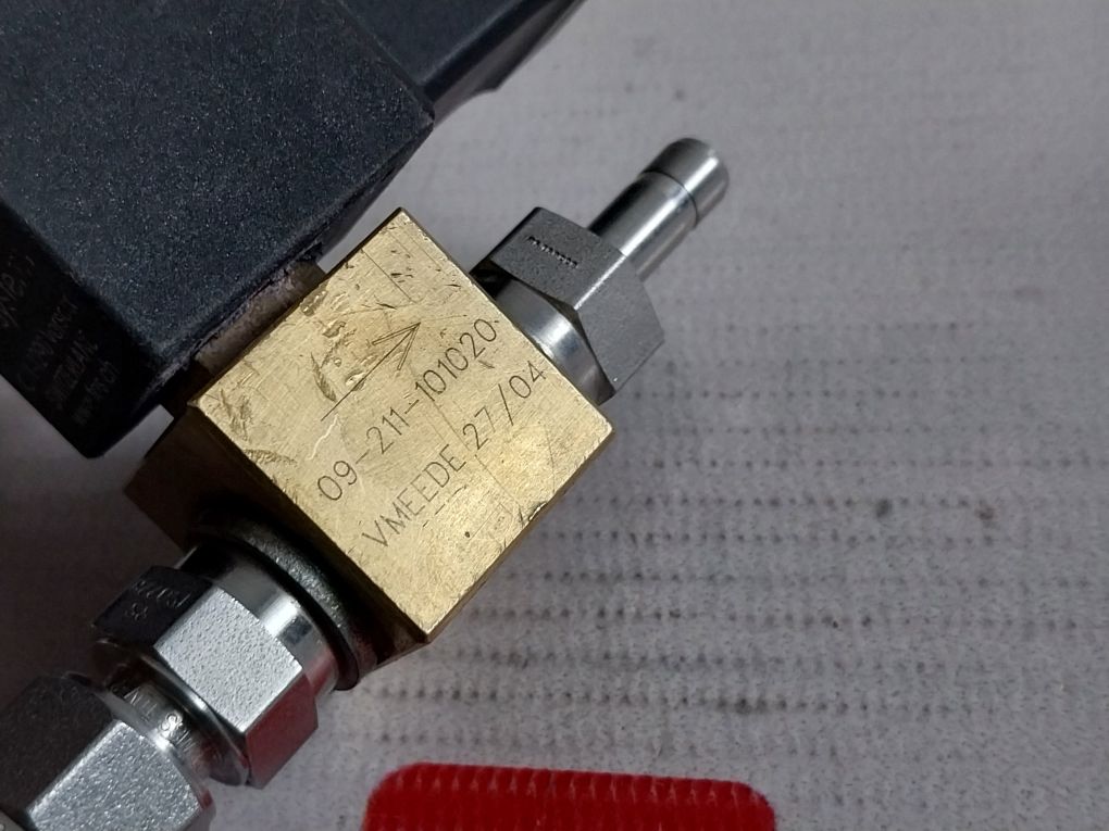 Fluid Automation System Ch-1290 Versoix Solenoid Valve 24V = 3,8W