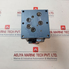 Fluid Team Hm2/030601 24 Vdc Series: 2