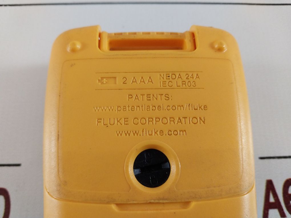 Fluke 106 Handheld Digital Multimeter