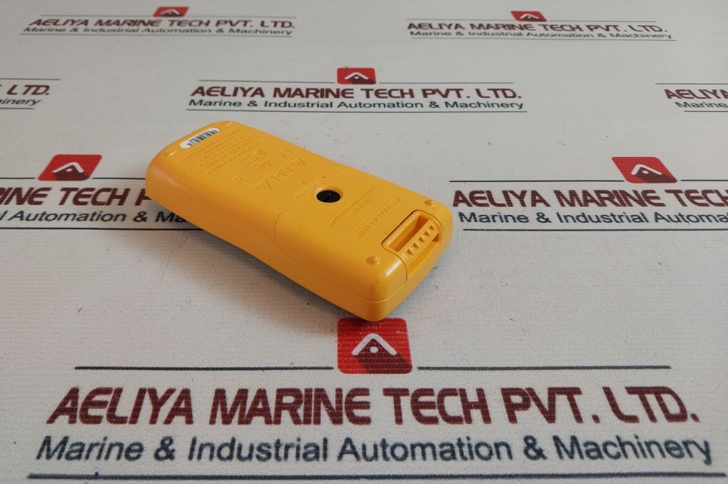 Fluke 106 Digital Multimeter 10A