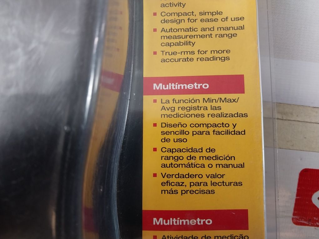 Fluke 115 true rms digital multimeter with cable