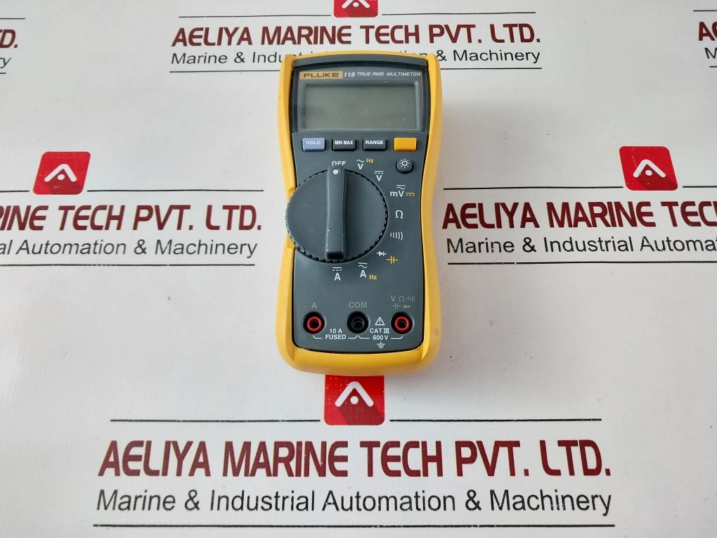 Fluke 115 true rms digital multimeter with cable