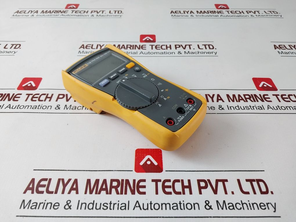 Fluke 115 true rms digital multimeter with cable