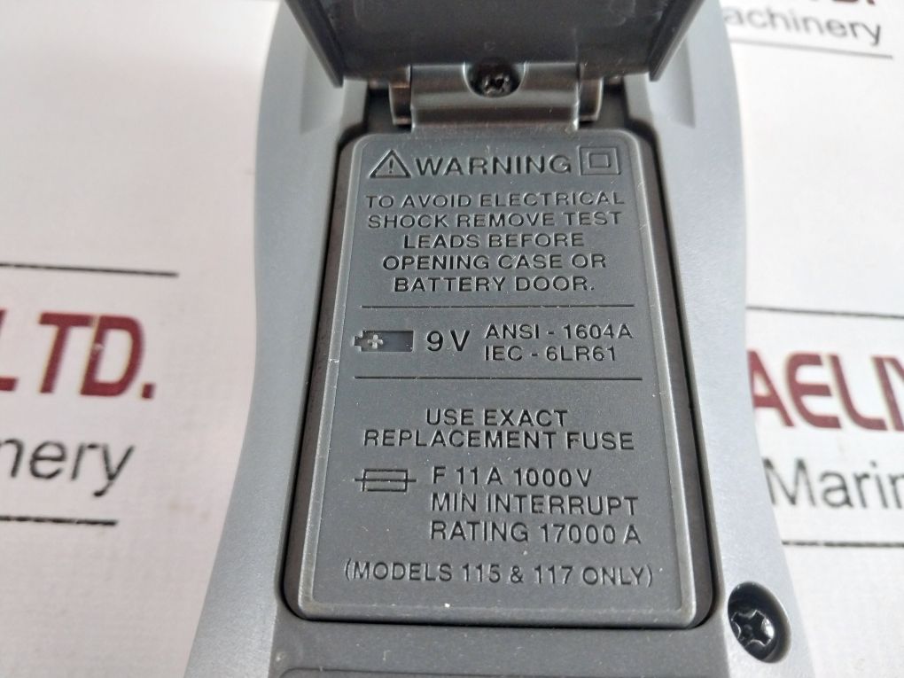 Fluke 115 True Rms Multimeter