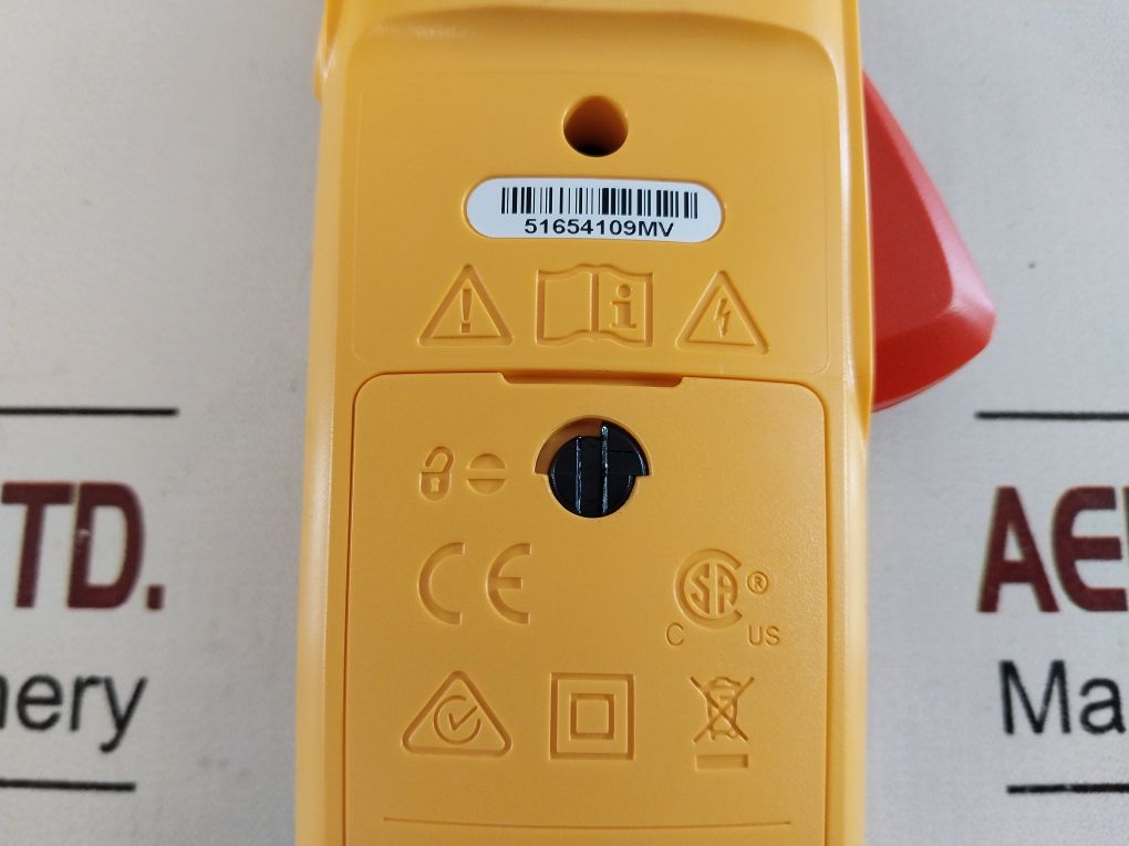 Fluke 302+ Digital Clamp Meter