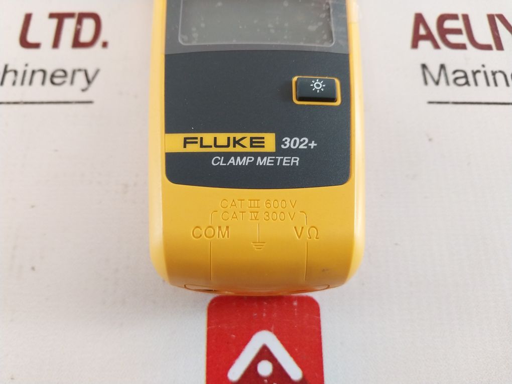 Fluke 302+ Clamp Meter 400A~