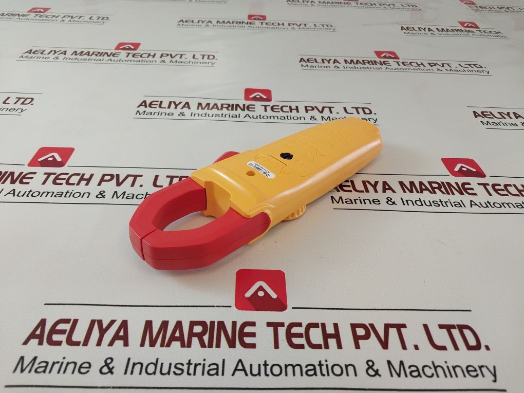 Fluke 303 Digital Clamp Meter