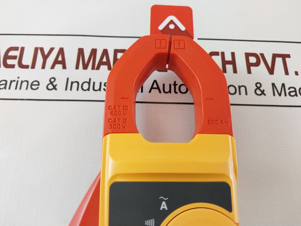 Fluke 303 Digital Clamp Meter