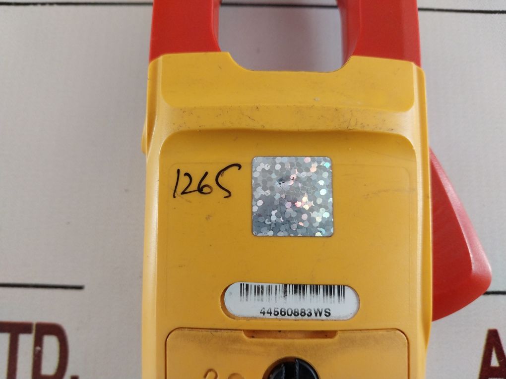 Fluke 303 Clamp Meter 600A 44560883Ws