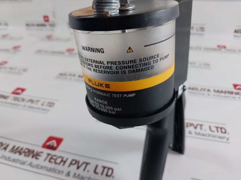Fluke 700G Pressure Gauge With 700Htp2 Hydraulic Test Pump