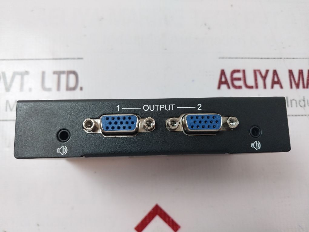 Fonestar Fv-50Sp12 1 X 2 Vga Splitter Distributor With Pa001 Power Adapter