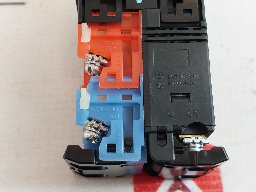 Fuji Ar30G4L Push Button Switch