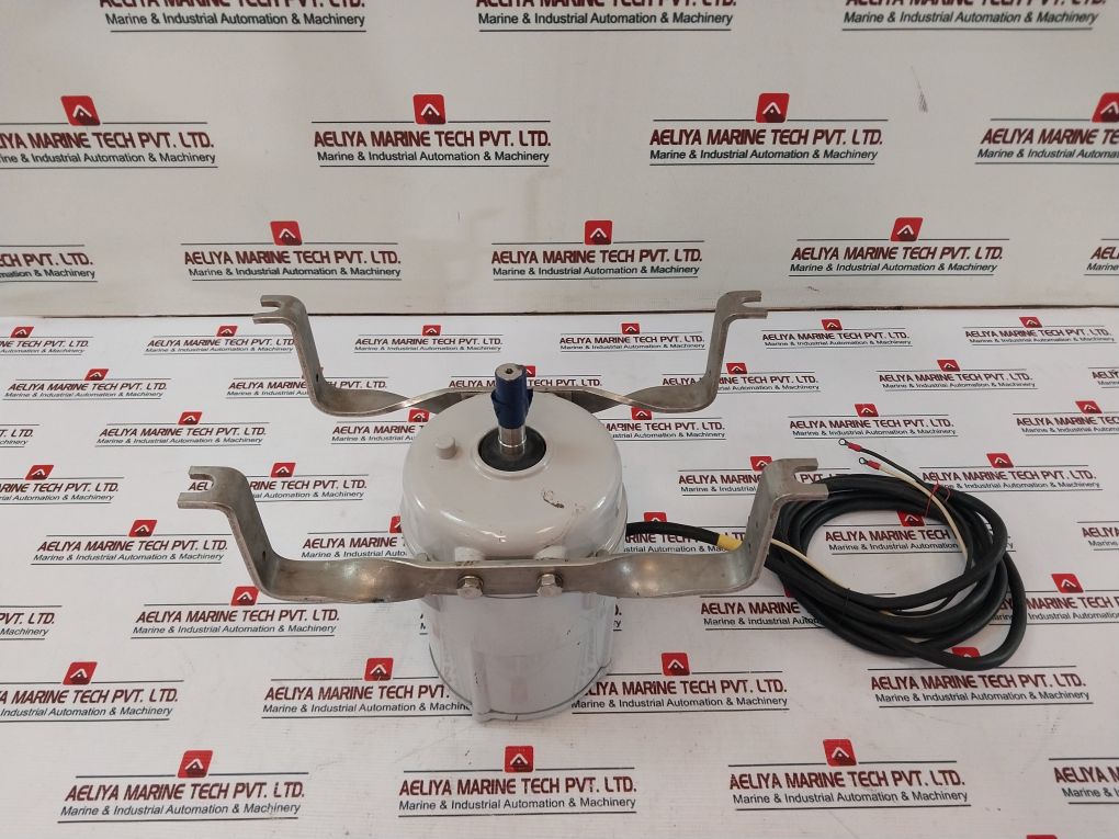 Fuji Electric Aprek91S-4 Motor With Mounting 415/440 Volt (Not Working)